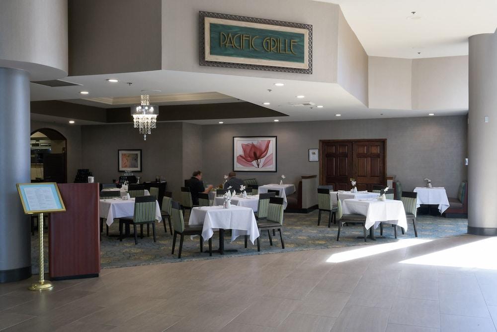Delta Hotels By Marriott Ontario Airport Екстериор снимка