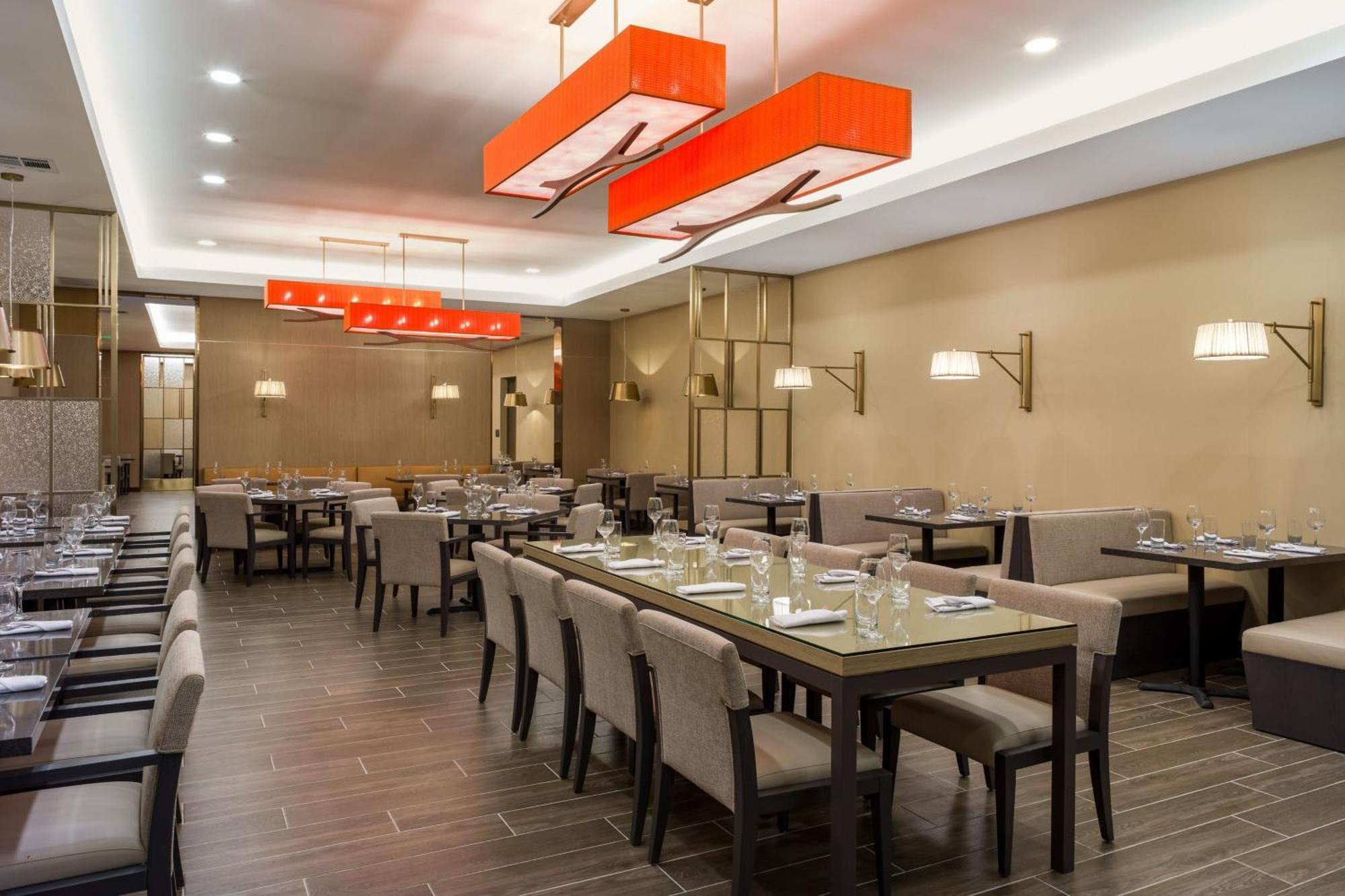 Delta Hotels By Marriott Ontario Airport Екстериор снимка