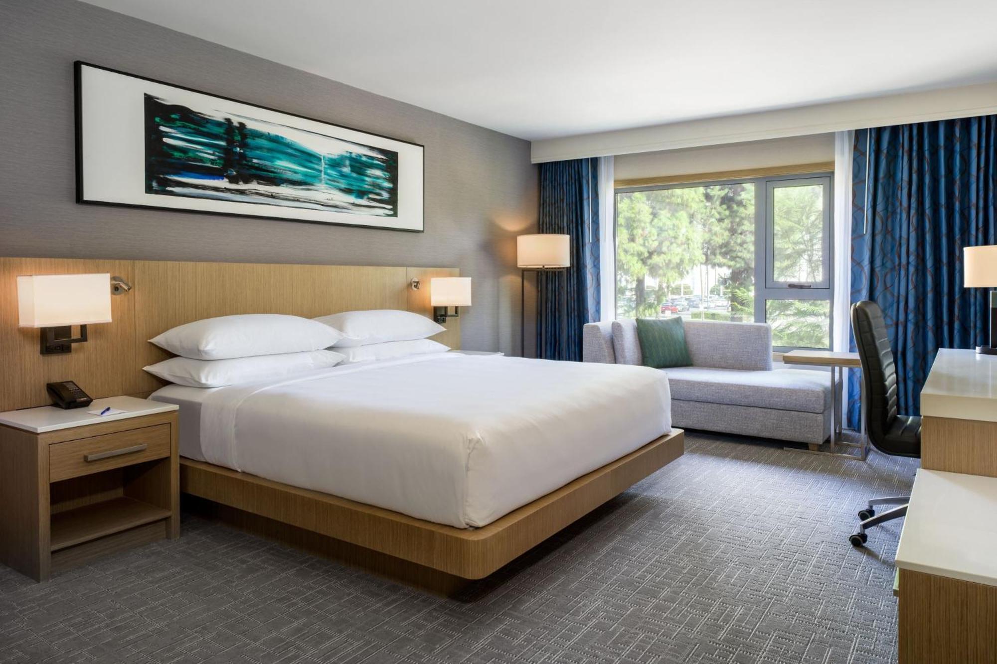 Delta Hotels By Marriott Ontario Airport Екстериор снимка
