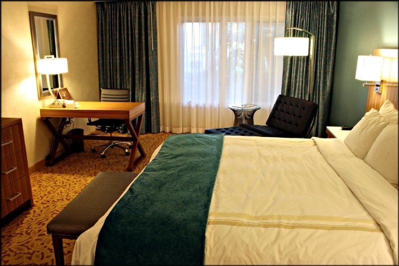 Delta Hotels By Marriott Ontario Airport Екстериор снимка