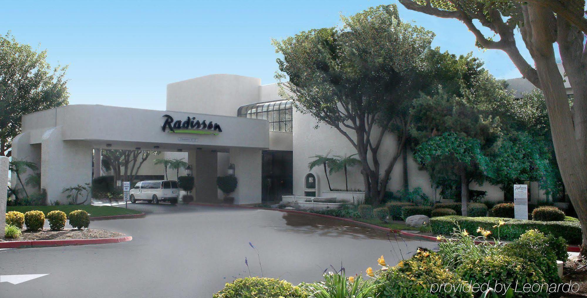 Delta Hotels By Marriott Ontario Airport Екстериор снимка